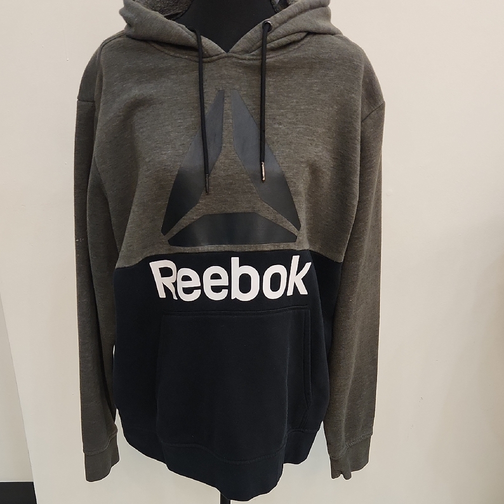 Reebok Men’s XL Hoodie Black Gray Colorblock Fleece Pullover Sweatshirt Logo Fro